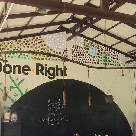 Done Right Hostel Phumi Chrouy Svay Exterior foto